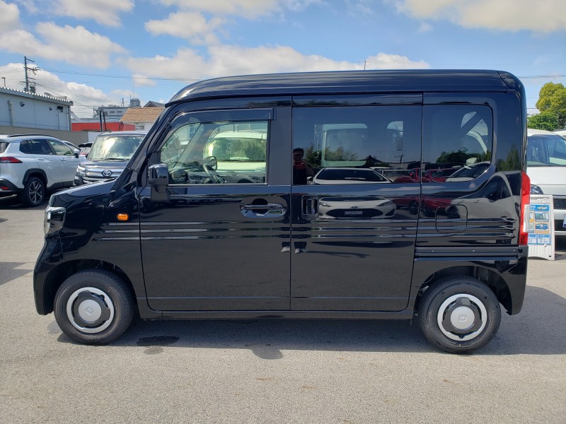 N-VAN8枚目