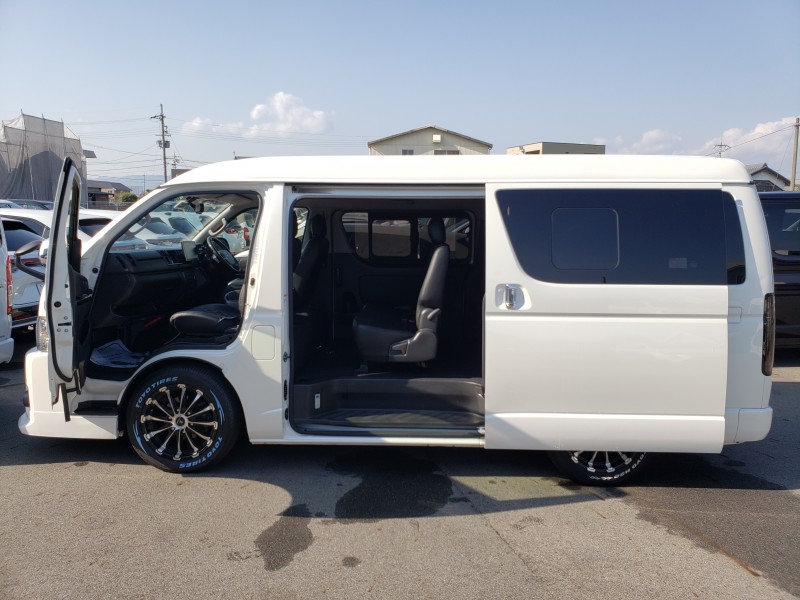 ハイエースバン32枚目