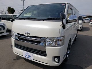 ハイエースバン
