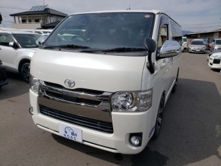 ハイエースバン