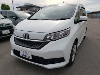 フリードプラス　G