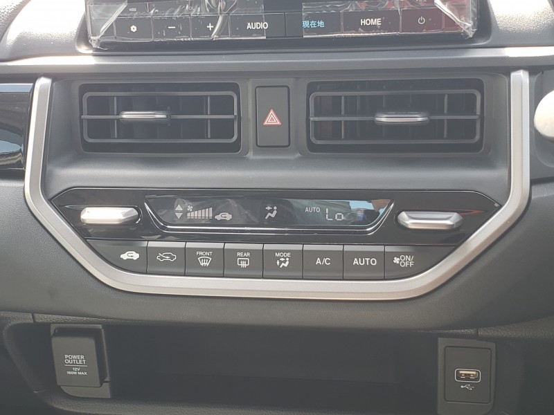 WR-V28枚目