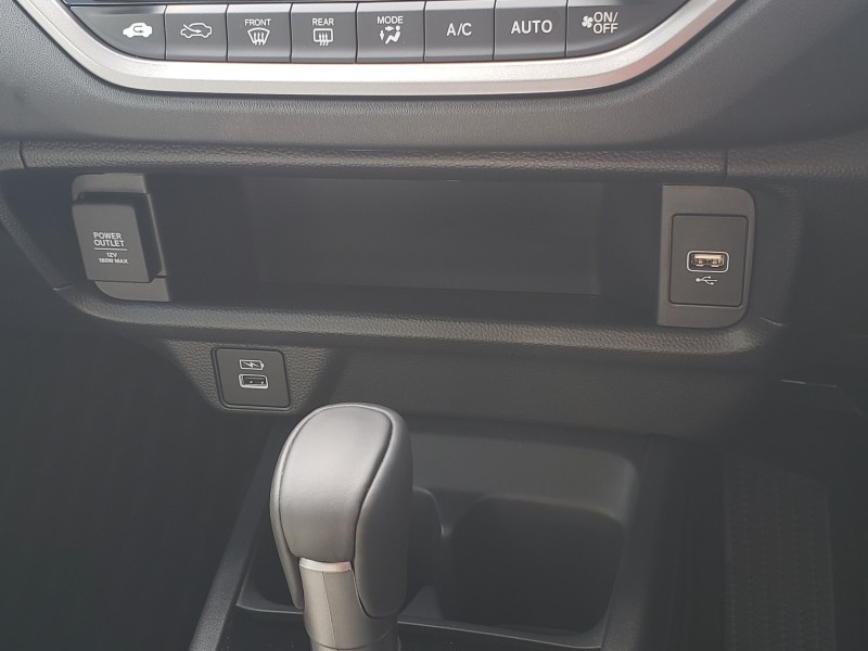 WR-V29枚目