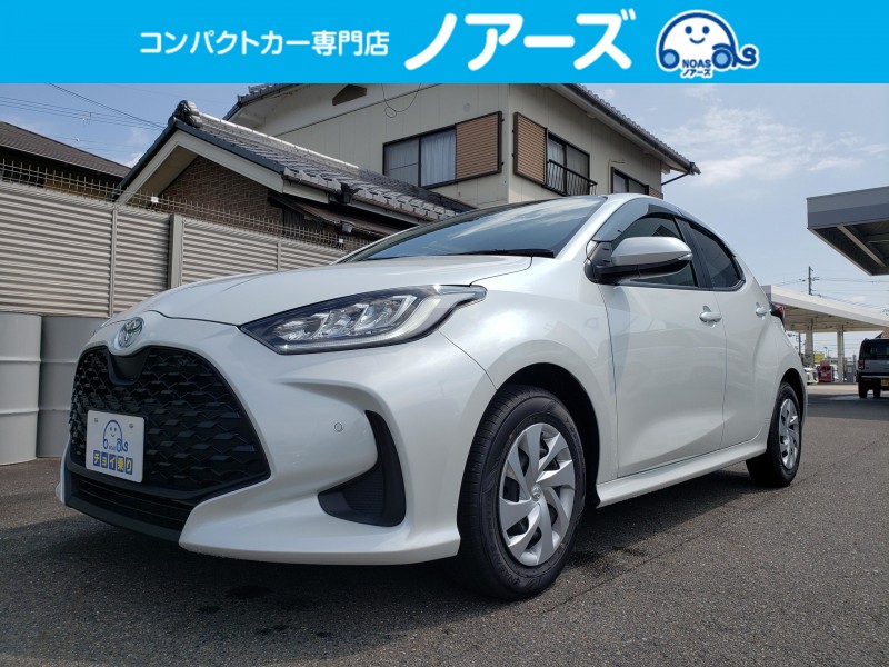 ヤリス1枚目