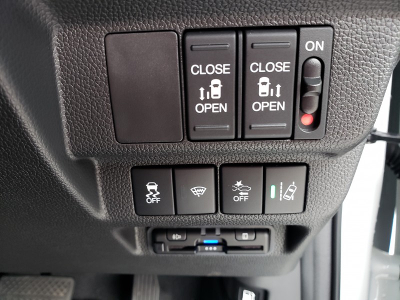 フリードプラス17枚目