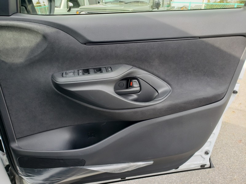 ヤリスクロス16枚目