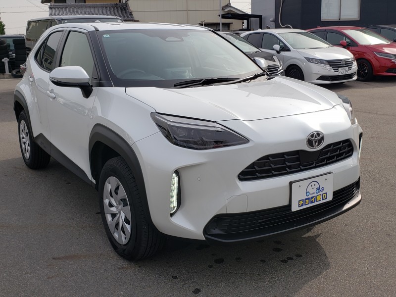 ヤリスクロス3枚目