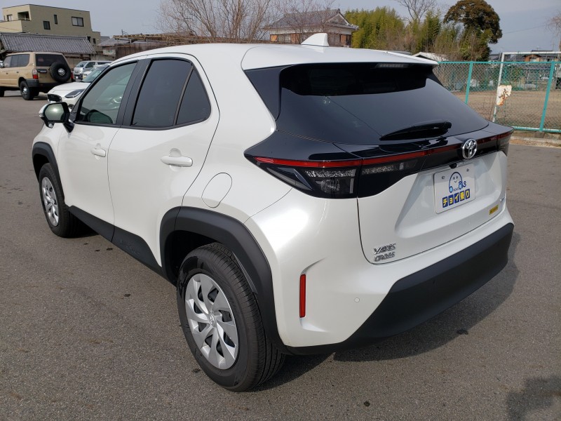 ヤリスクロス8枚目