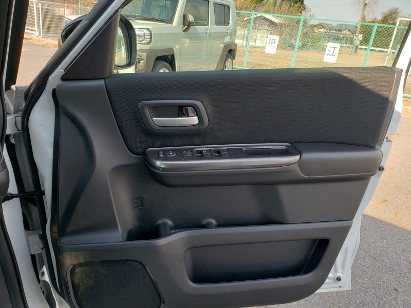 フリードプラス14枚目