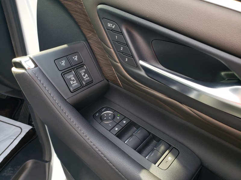 アルファード14枚目