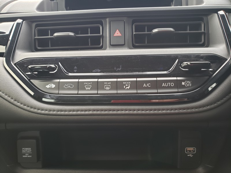 WR-V24枚目