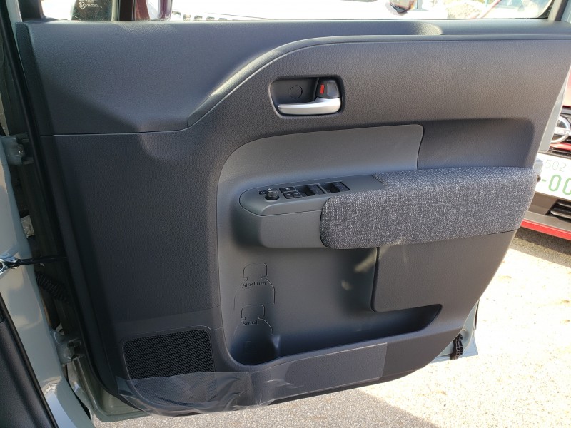 シエンタ16枚目