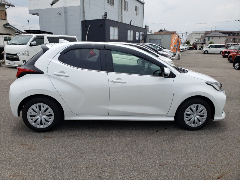 ヤリス5枚目