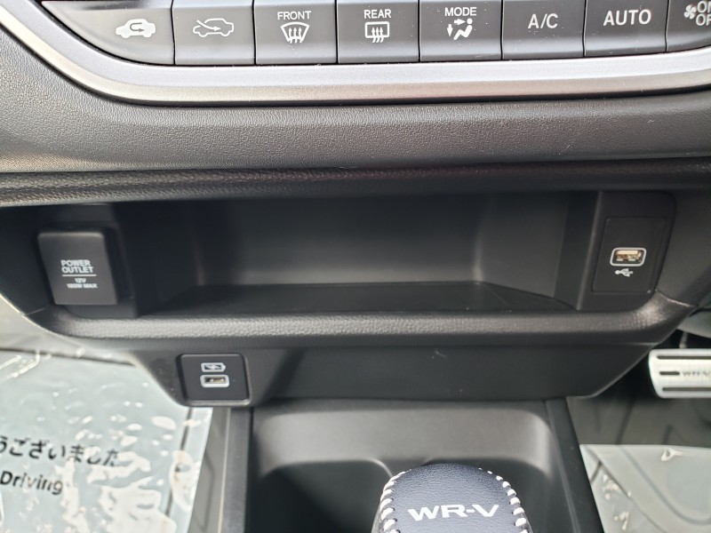 WR-V32枚目