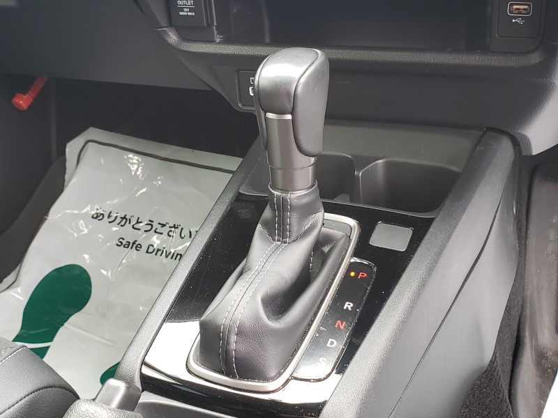 WR-V18枚目