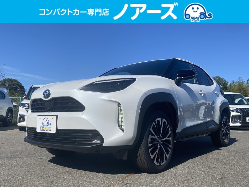 ヤリスクロス1枚目